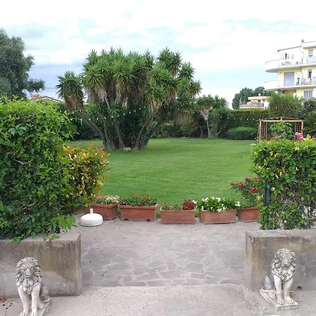 Garden Basement - Seminterrato Max 4 Ospiti - Vicino Aeroporto E Fiera