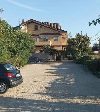 Garden Basement - Seminterrato Max 4 Ospiti - Vicino Aeroporto E Fiera *